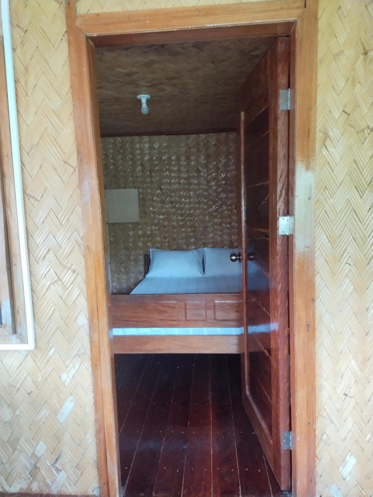 Ziah'S Guest House San Vicente  Exterior photo